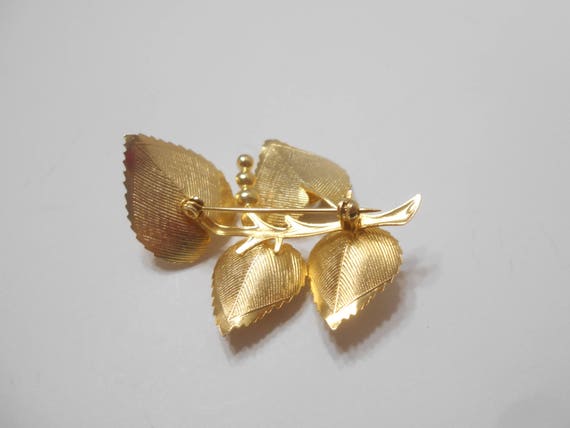 Gorgeous Vintage Faux Pearl Leaf Brooch (9943) - image 3