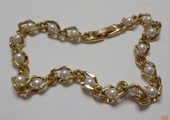 Vintage Faux Pearl Tennis Bracelet (1042) Gorgeou… - image 3