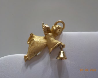 Gorgeous Gold Tone Christmas Angel With Halo & Bell (7966)