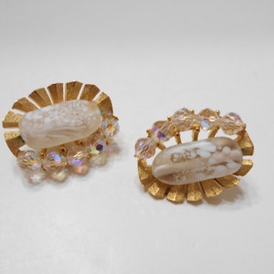 Gorgeous Trifari Clip On Crystal Earrings 1508 Trifari Crown image 2