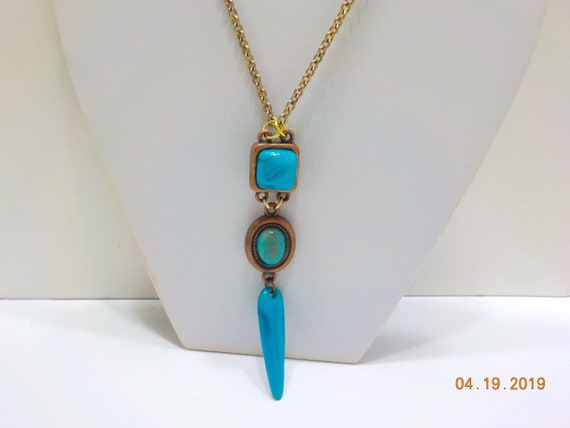 Vintage Faux Turquoise Pendant Necklace (329) - image 1