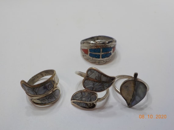Vintage Rings In Need Of Repair Or TLC (3801) Cor… - image 1