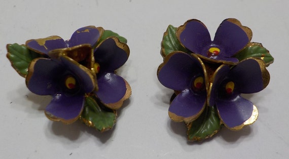 Vintage Austria---Gorgeous Clip Earrings (2219) P… - image 2