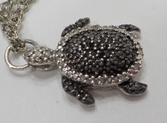 Vintage HN Heng Ngai Turtle Pendant Necklace (390… - image 5