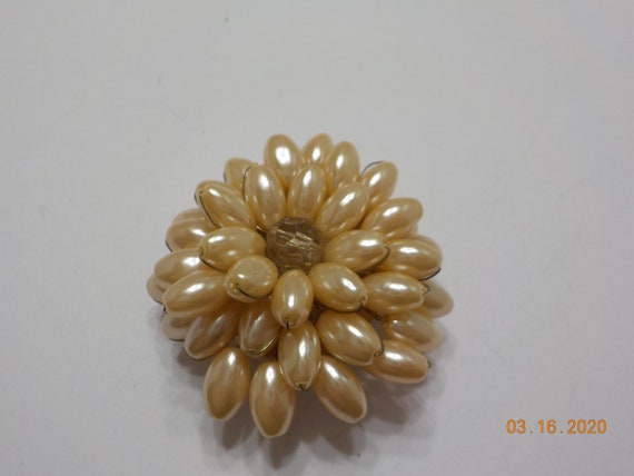 Vintage Faux Pearl Brooch/Pendant (7645) - image 2