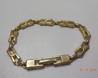 Vintage Gold Tone Link Bracelet (1156)