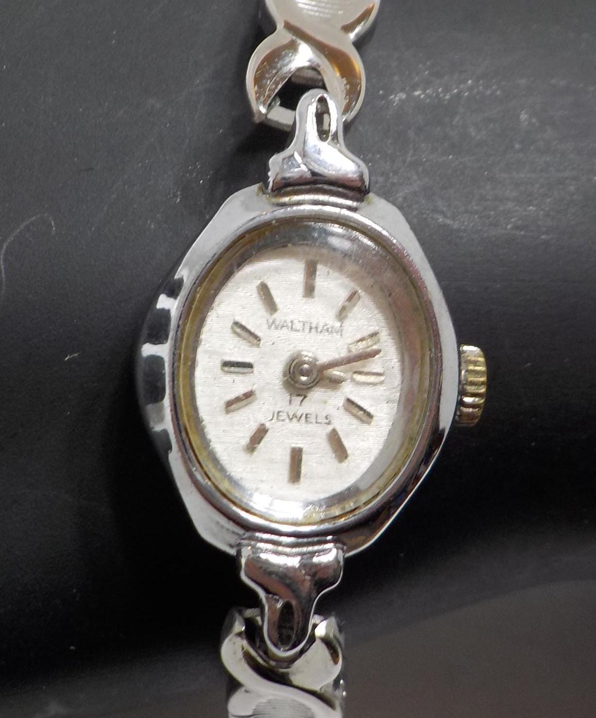 Vintage Waltham's Ladies 17 Jewels Wrist Watch (3144) Hadley-roma