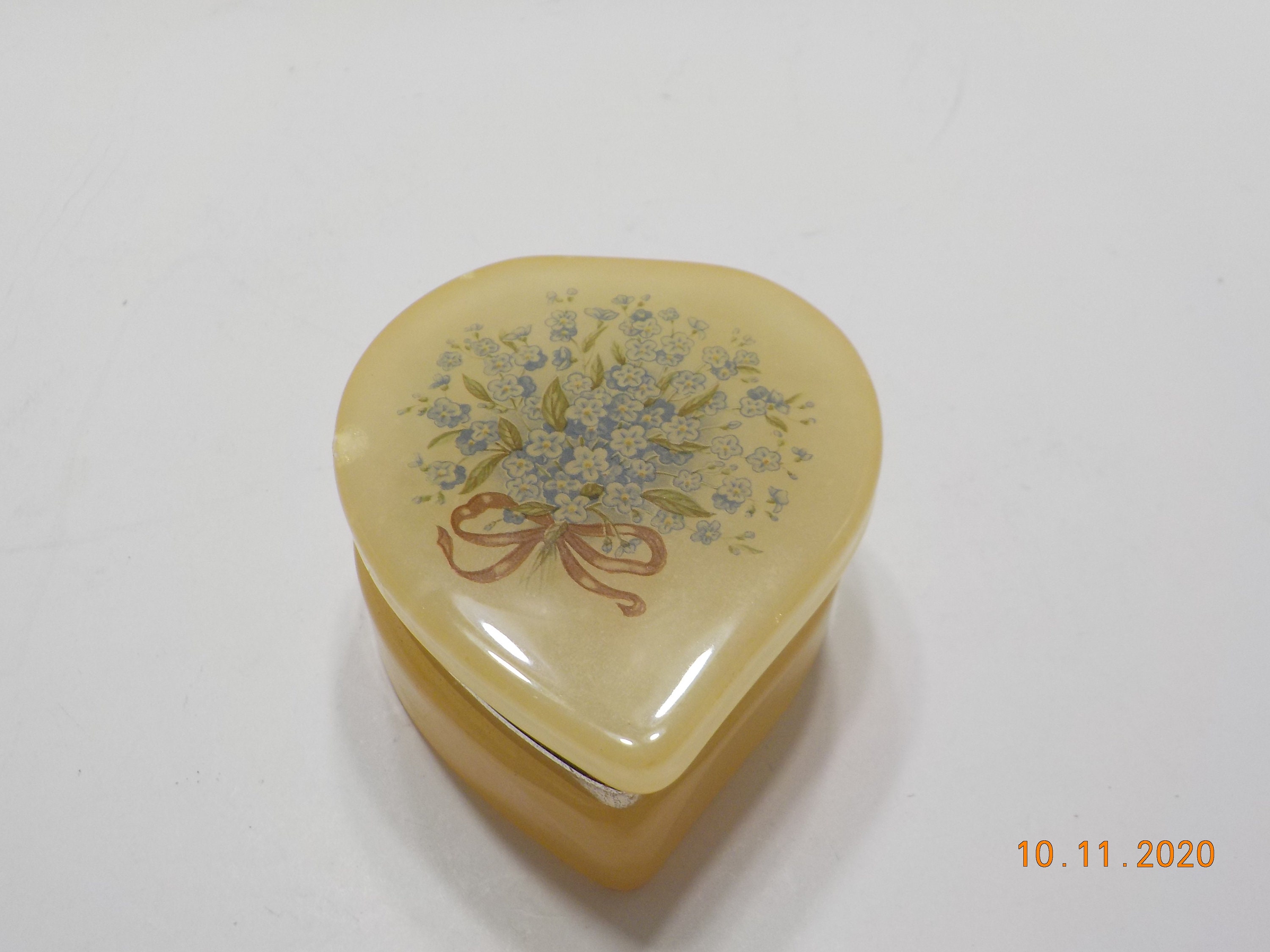 憧れの Vintage Trinket Or Jewelry Alabaster Genuine Heart-Shaped 小物入れ
