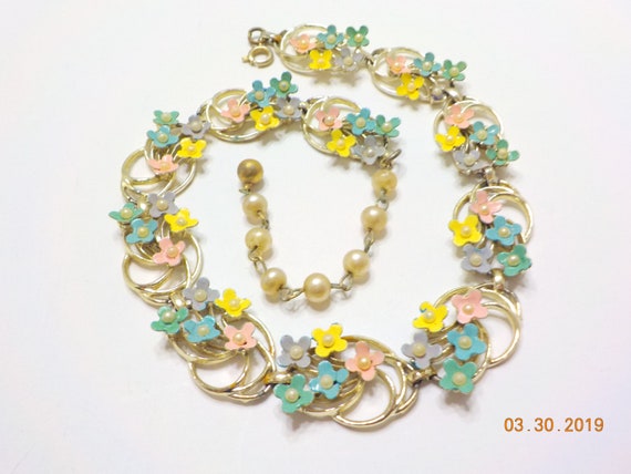 Vintage Enamel & Faux Pearl Flower Choker Necklac… - image 2