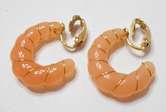 Vintage Trifari Pink Clip Earrings (5902) Trifari… - image 2