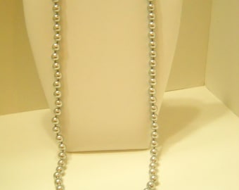 Vintage 28" Silver Tone Metal Bead Necklace (8959**) 7mm-8mm