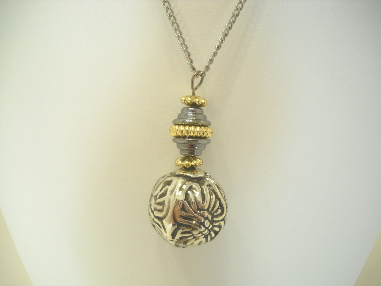 Vintage Silver Tone Funky Pendant Necklace 6495 Etsy