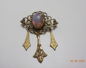 Vintage Sadie Green Faux Fire Opal Brooch (7072) Classic Victorian Style