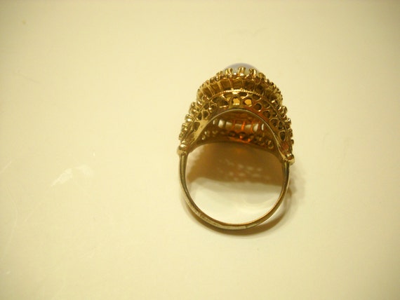 Vintage Faux Opal & Rhinestone Ring (5699) Size 7 - image 5