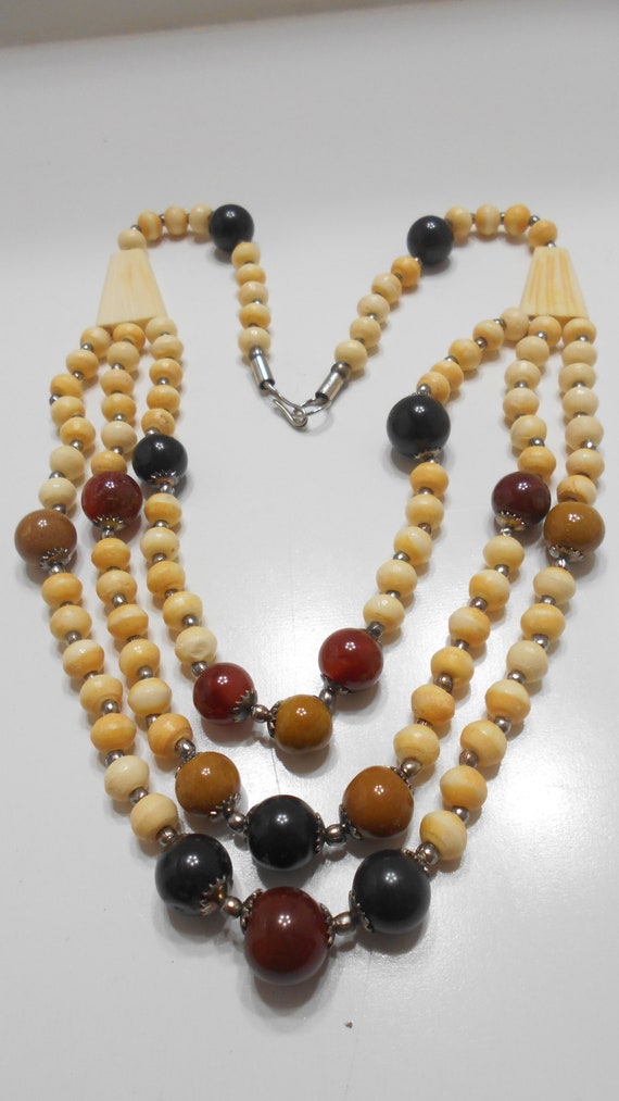 Vintage 22" Triple Strands Beaded Necklace (8824) 