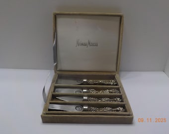 Vintage Godinger Silver Art Co. Silver Plated Cutters/Spreaders (18-2) Grape Clusters---Neiman Marcus