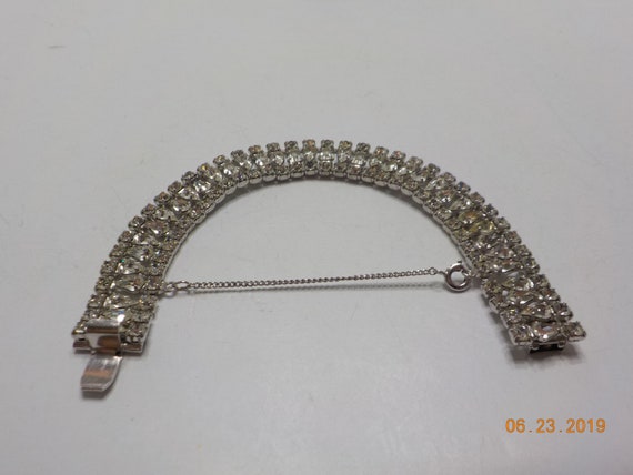 Vintage B. David Rhinestone Bracelet 752 Safety Chainround and