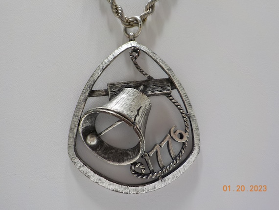 Vintage 1776 Liberty Bell Pendant Necklace (7332) 24