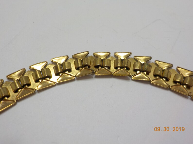 Vintage Gold Tone Hinged Bracelet Mammoth Cave 4153 Ky Hand Painted