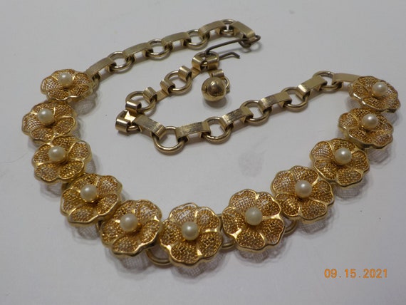 Vintage Gold Tone & Faux Pearl Choker Necklace (4… - image 4