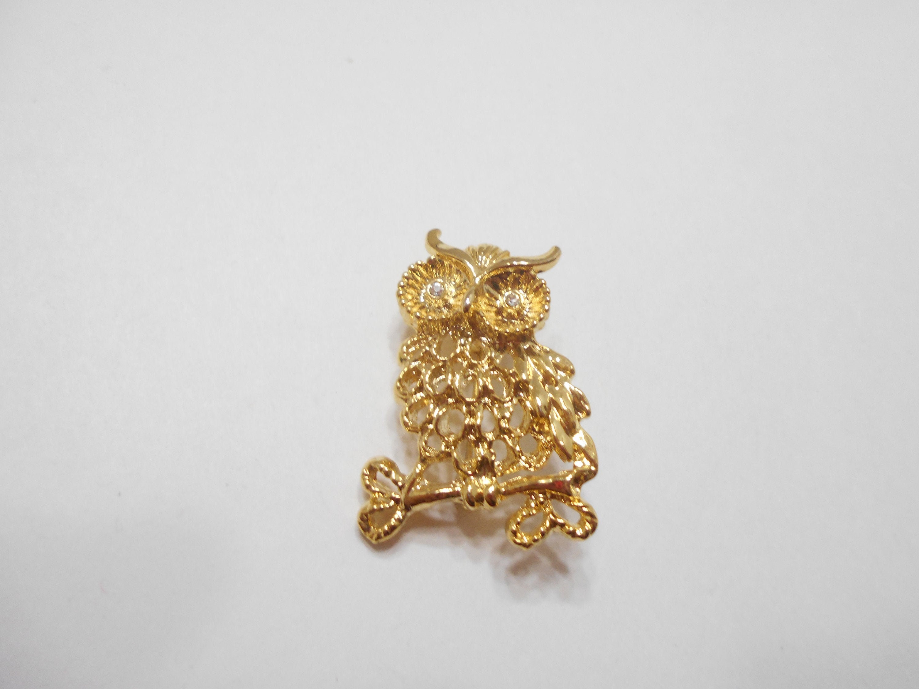 Gorgeous Gold Tone Wise Old Owl Brooch (8818) Rhinestone Eyes