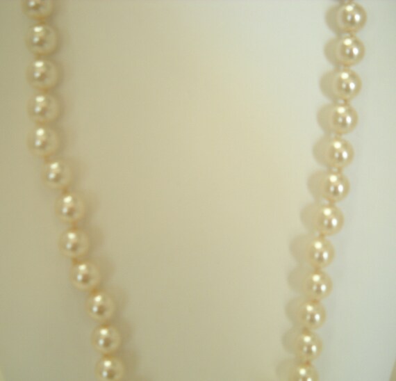 Vintage 18" Faux Pearl Necklace (6886) 8mm Indivi… - image 3
