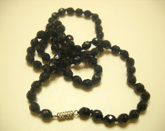 Vintage Black Faceted Beaded 29" Necklace (7813**) Not Plastic Beads