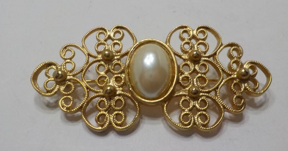 Vintage Victorian Style Faux Pearl Brooch (3255) - image 2