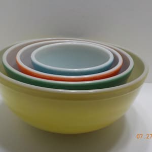 Vintage Pyrex Primary Color Mixing Bowls (40) Nesting Bowls