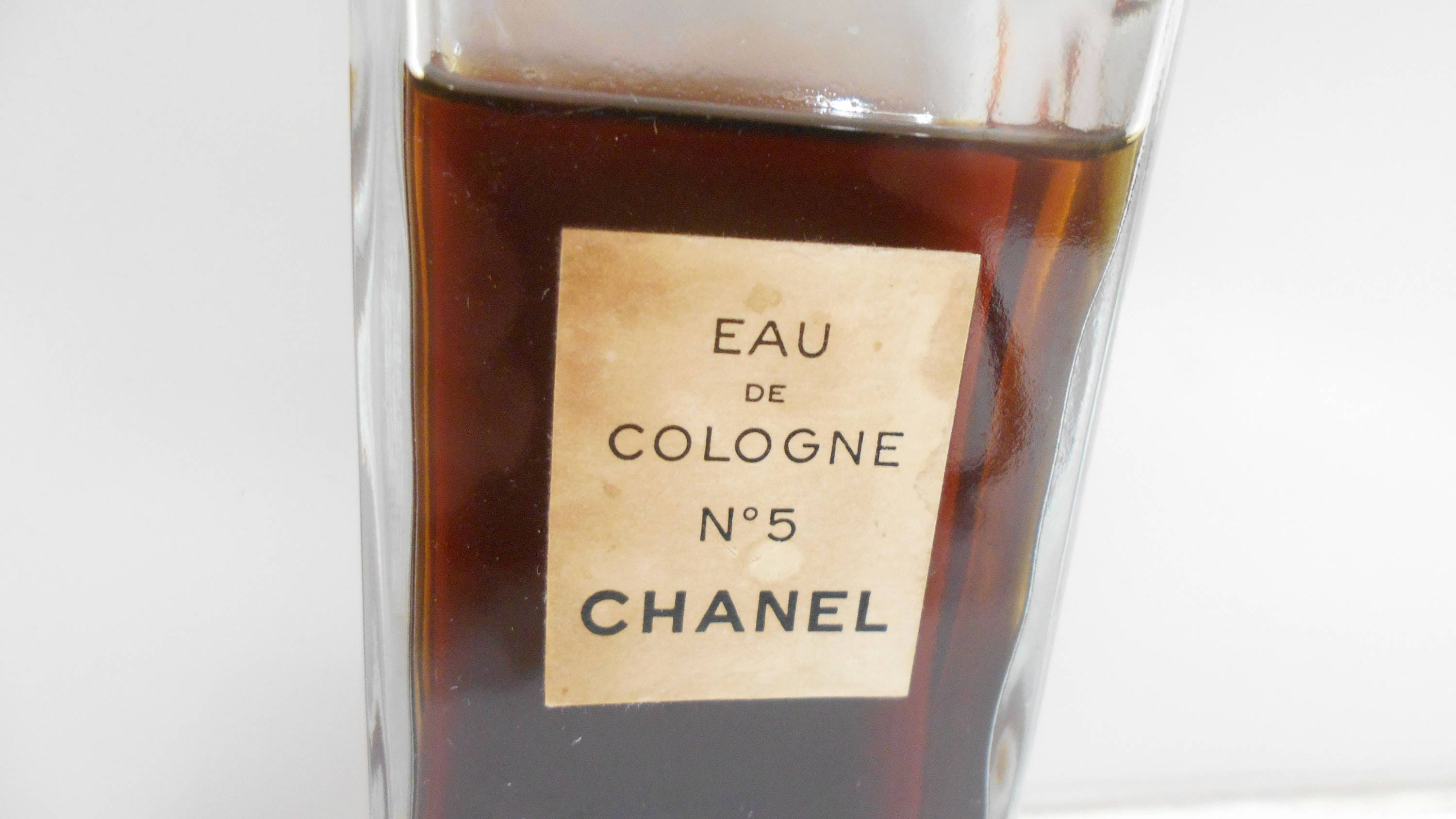 Vintage Chanel No. 5 Eau De Cologne (22) Chanel, Inc. NY, 4