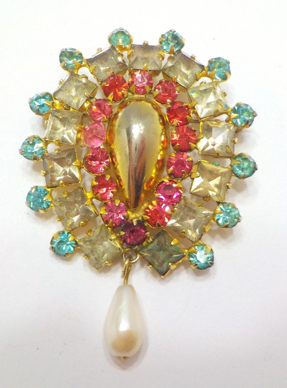 Vintage Rhinestone & Faux Pearl Oval Brooch (7840… - image 4