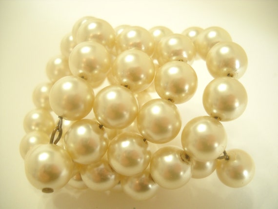 Vintage Faux Pearl Wrap-Around Bracelet (5551) Up… - image 2