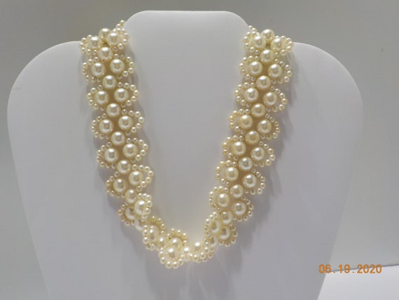 Necklace pearl fastening - Gem