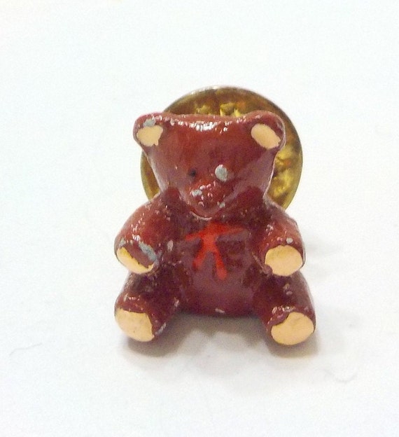 Vintage Teddy Bear Lapel Pin (258) - image 2