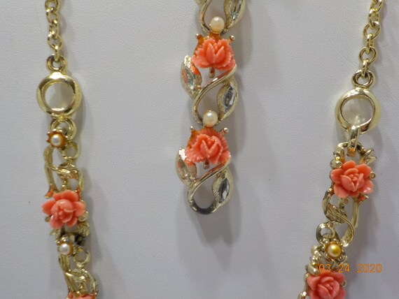 Vintage Roses & Faux Pearls Demi Parure (9148) Ne… - image 3