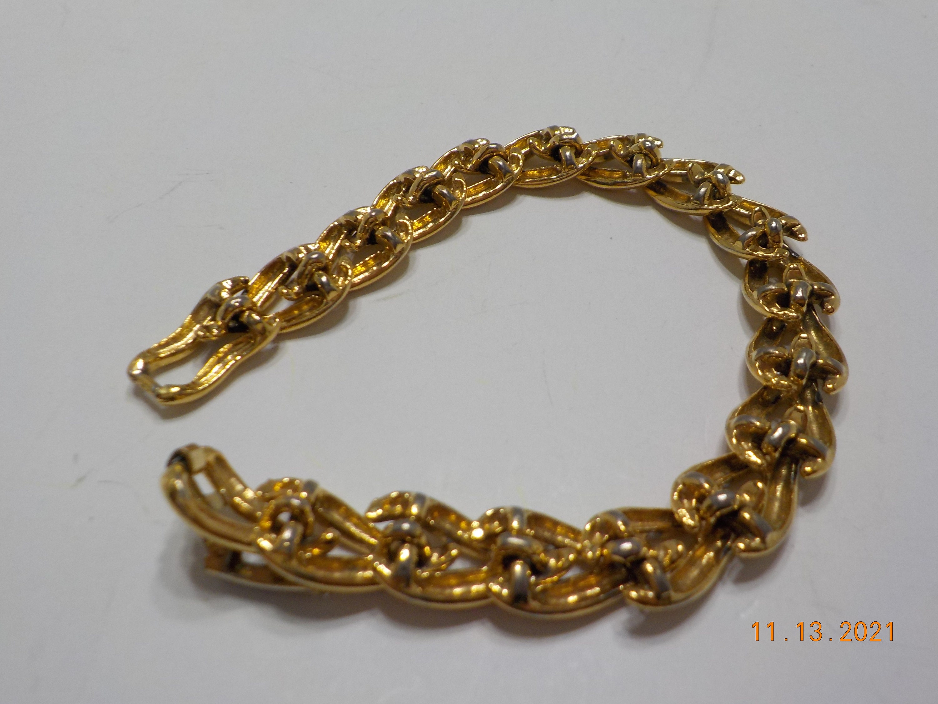Vintage Napier Gold Tone Bracelet (6929) Classic Links - Etsy Vintage Napier Gold Tone Bracelet (6929) Classic Links - Etsy