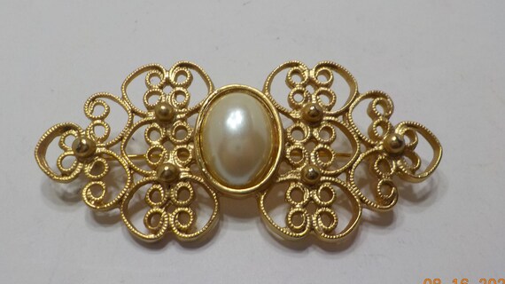 Vintage Victorian Style Faux Pearl Brooch (3255) - image 1