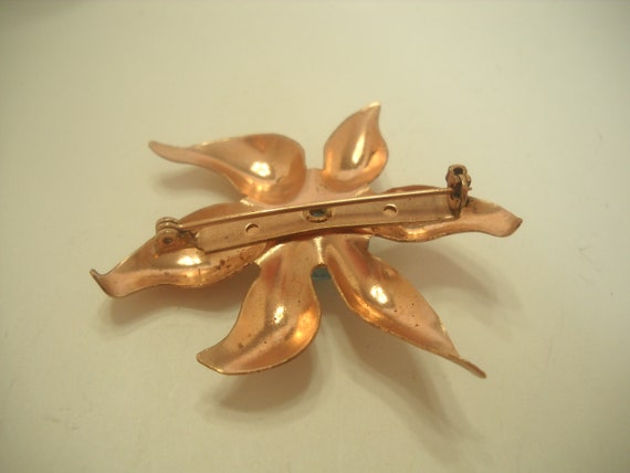 Vintage Copper Tone Flower Brooch (5911) Blue Top… - image 3