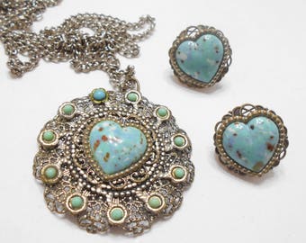 Vintage Faux Turquoise Heart-Shaped Demi Parure (4813) Pendant Necklace & Screwback Earrings