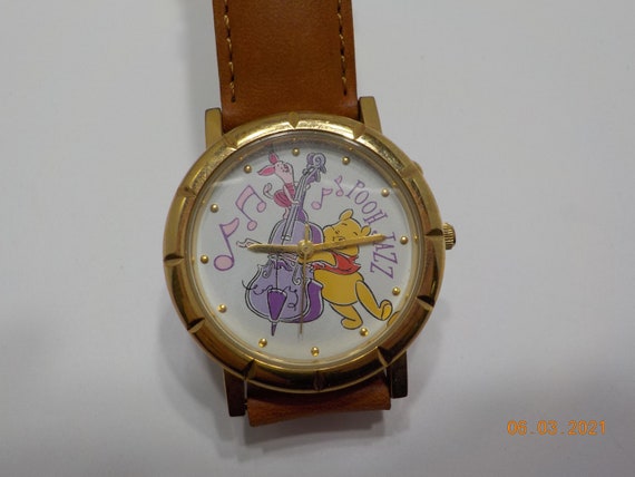 Vintage Disney's Winnie the Pooh & Piglet Jazz Musical Wrist Watch