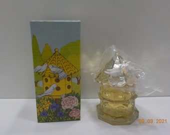 Vintage Avon Dovecote (2/22) Kissing Doves--4 fl. oz.  Roses, Roses Cologne--Full Decanter