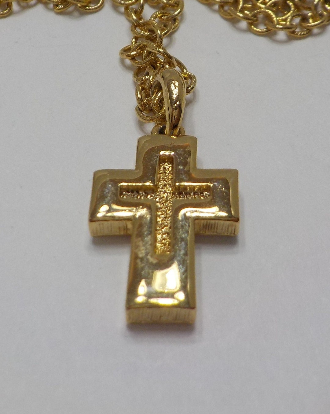 Vintage Gold Tone Cross Pendant 8078 20 Chain - Etsy