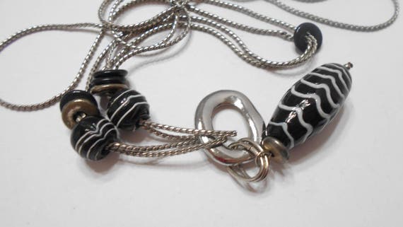 Vintage Black Glass Dangling Pendant Necklace (50… - image 3