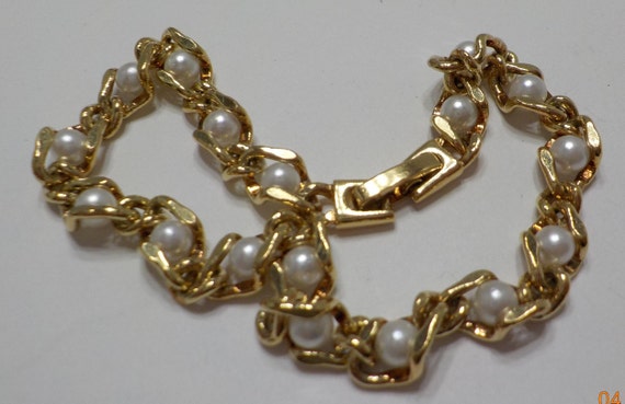 Vintage Faux Pearl Tennis Bracelet (1042) Gorgeou… - image 4