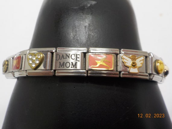 Dlinq bracelet shop