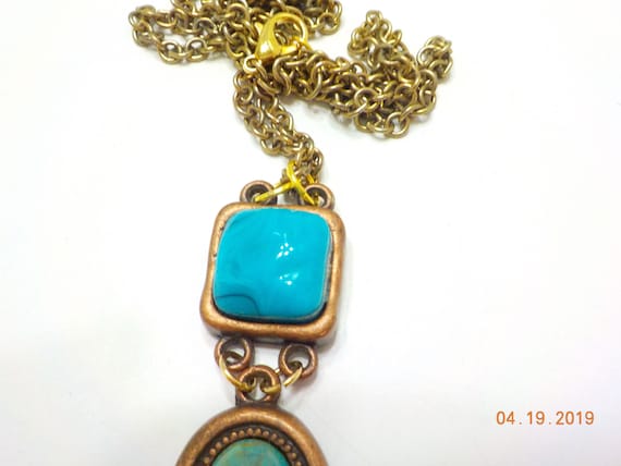 Vintage Faux Turquoise Pendant Necklace (329) - image 5