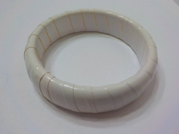 Vintage White Plastic Bangle Bracelet (3419) Wrap… - image 1