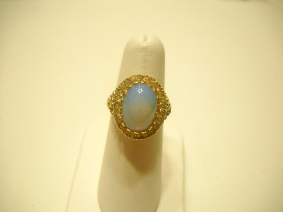 Vintage Faux Opal & Rhinestone Ring (5699) Size 7 - image 3