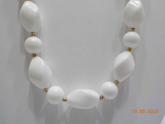 Vintage 24" White Beaded Necklace (3889) - image 1