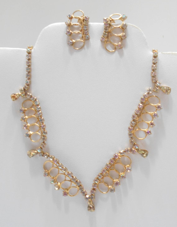 Gorgeous Scalloped Rhinestone Choker Necklace Dem… - image 1